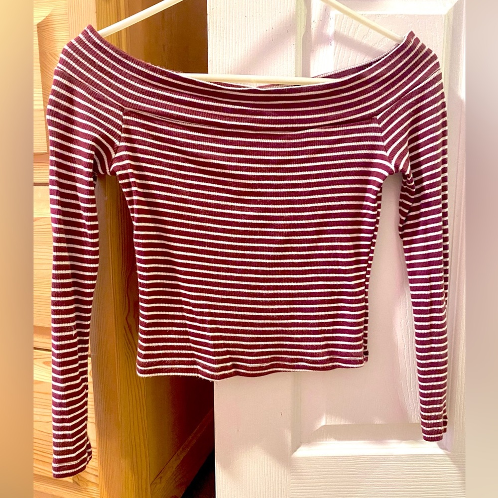 Y2k Off Shoulder Long Sleeve Crop Top